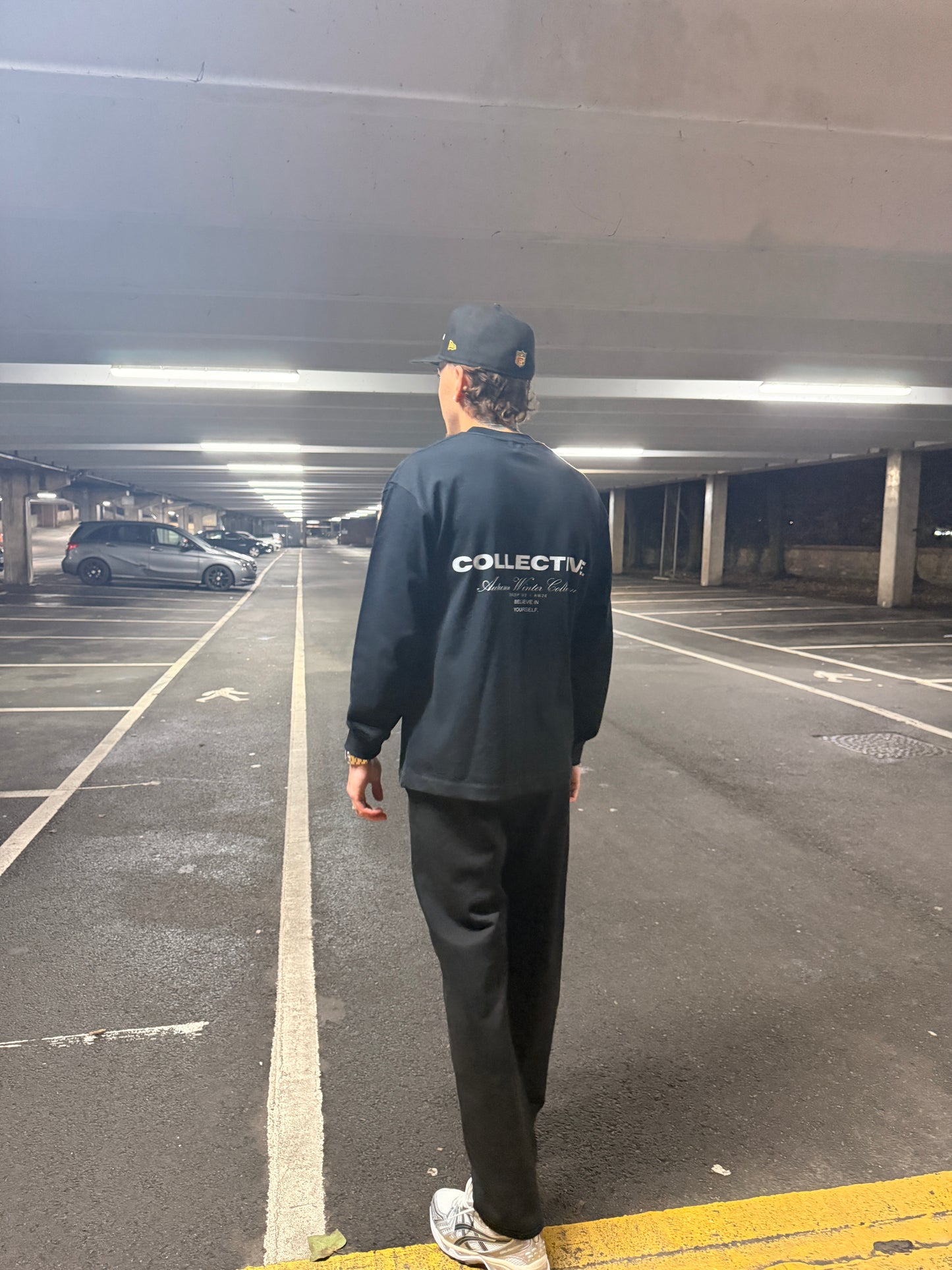 LONG-SLEEVE ESSENTIAL • MIDNIGHT BLACK